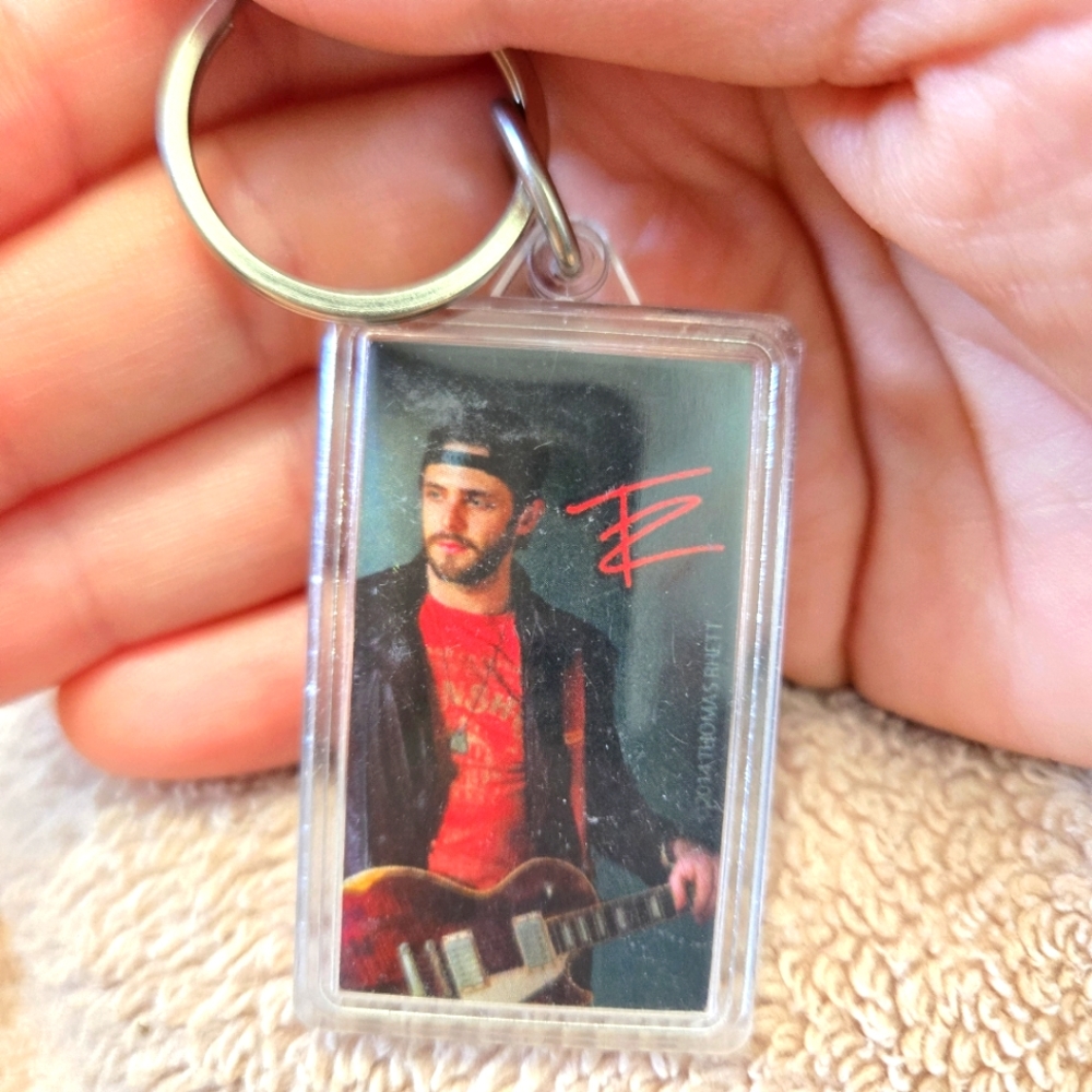 Thomas Rhett Key Chain - Picture 1 of 2